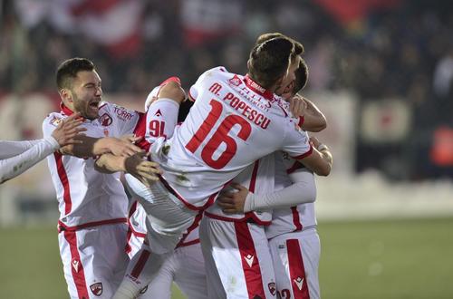 Dinamo are 18 fotbaliști infectați cu SARS-CoV-2