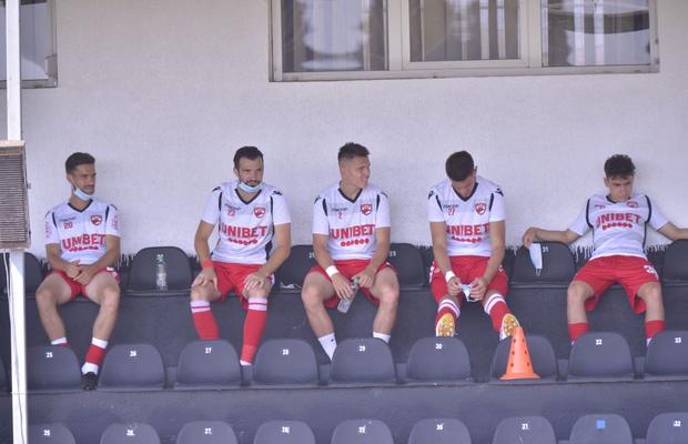 COVID-19. Ultimele detalii despre bolnavii de la Dinamo: „Mai sunt doi jucători în spital, plus maseurul”
