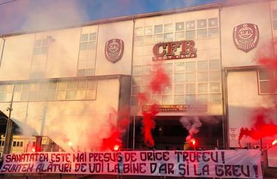VIDEO Fanii lui CFR Cluj, mesaj special la stadion, după problemele de la echipă