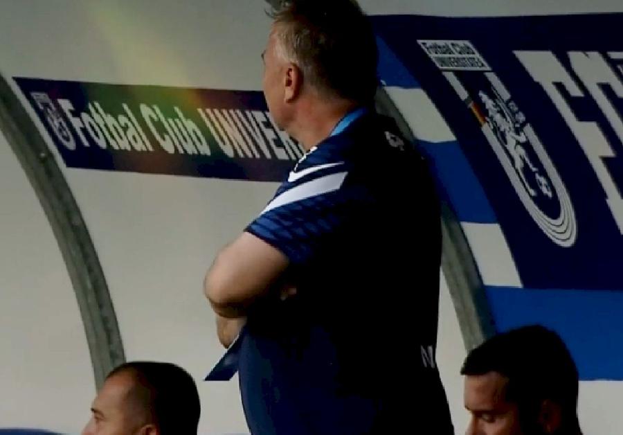 Dan Petrescu / Captură Prima Sport Mut de uimire! Reacția lui Dan Petrescu pe bancă, după ce FCU a îngenuncheat CFR la Craiova