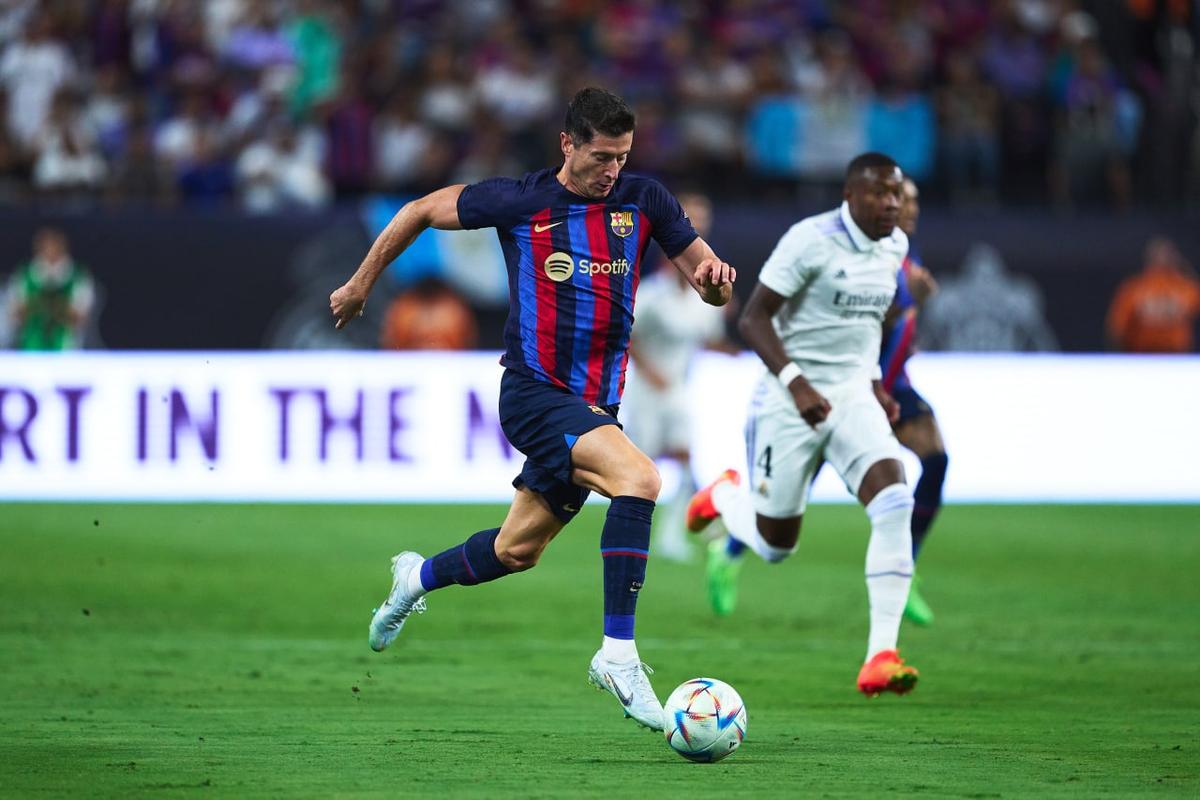 El Clasico de vară » Barcelona a câștigat cu Real Madrid, la debutul lui Lewandowski. Raphinha, autorul unui gol superb
