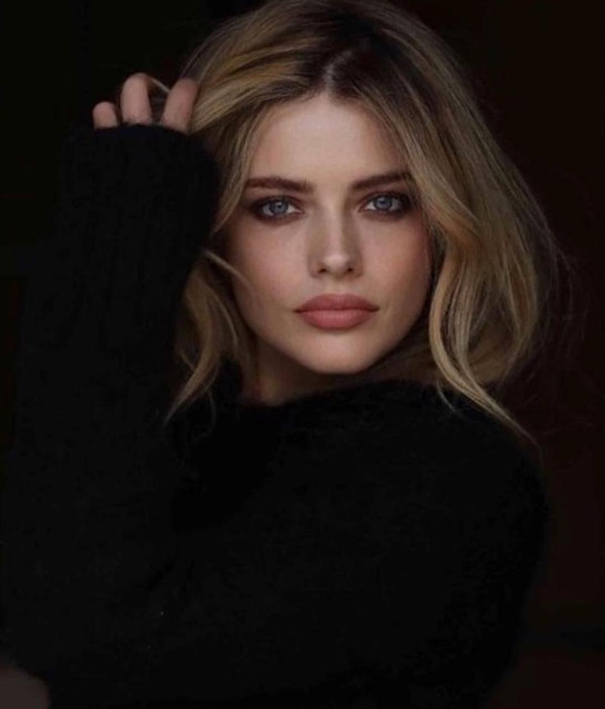 Alexandra Dinu - Adi Mutu