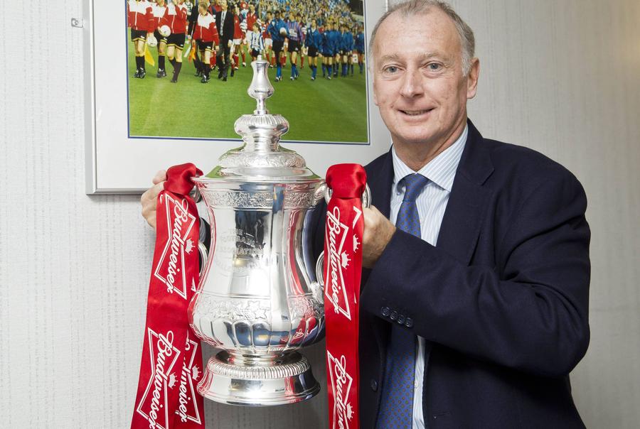 Anglia tristă » S-a stins Trevor Francis, primul fotbalist insular transferat cu peste 1 milion de lire, dublu câștigător de Cupa Campionilor
