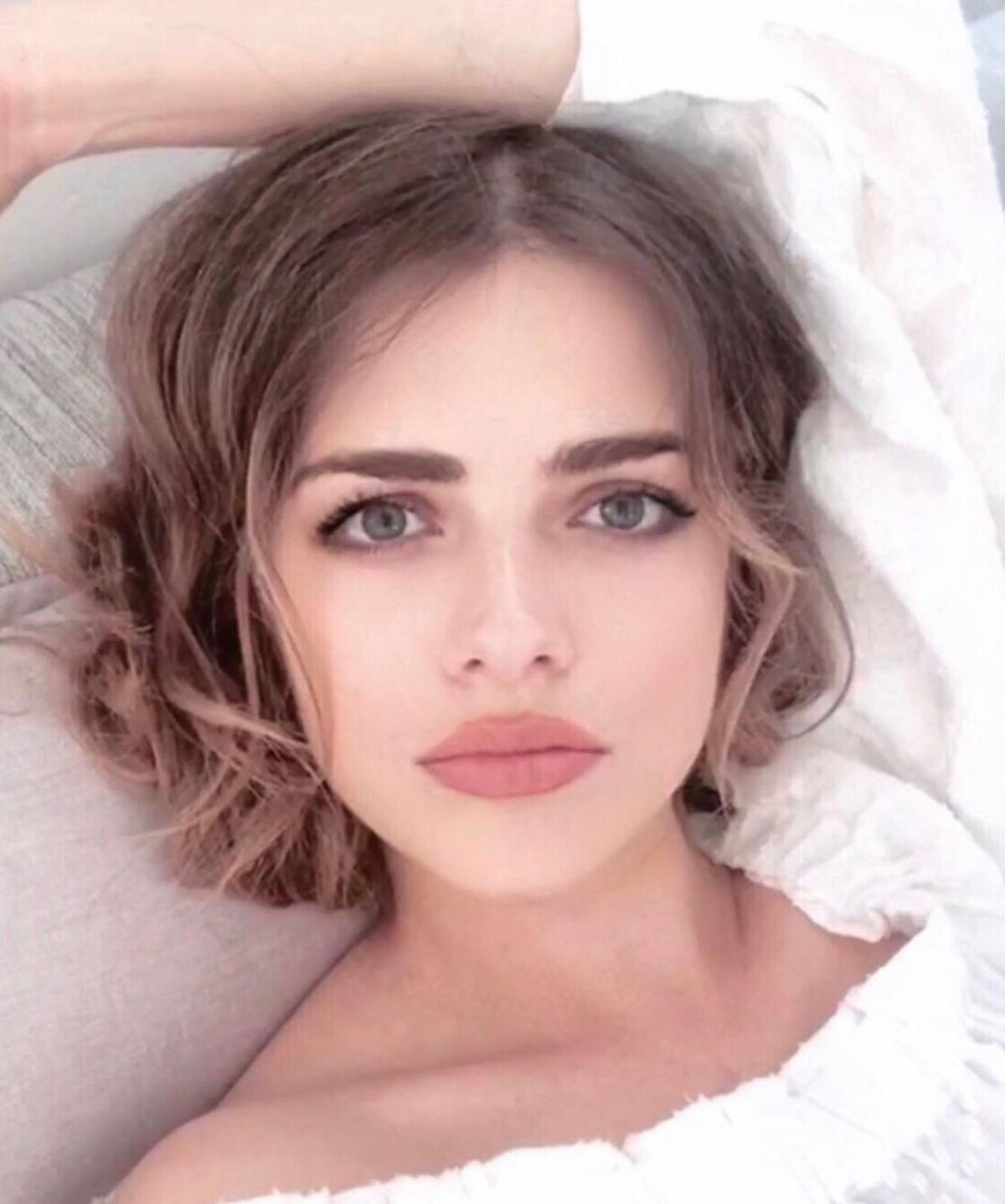 Alexandra Dinu - Adi Mutu