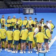 Înotătorii australieni și ritualul lor din La Defense Arena FOTO Raed Krishan