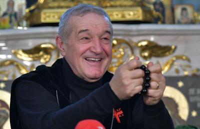 „Iată-l din nou pe nebunul din palatul de aur!” » Gigi Becali, jignit înainte de Sparta Praga - FCSB
