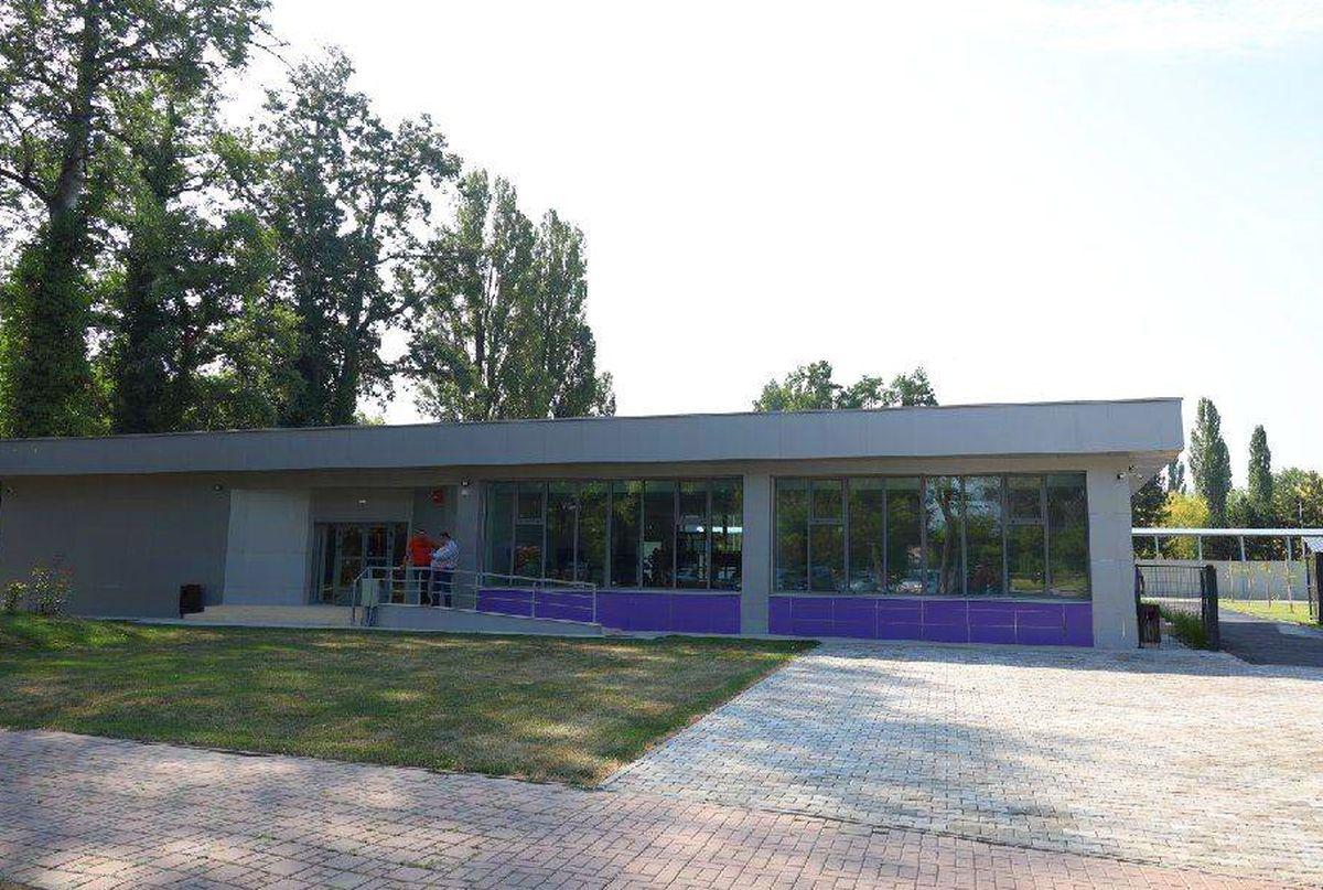 Stadion, nu, complex sportiv, da! Baza de 3,7 milioane de lei a fost inaugurată azi în orașul din România » Cine a finanțat proiectul