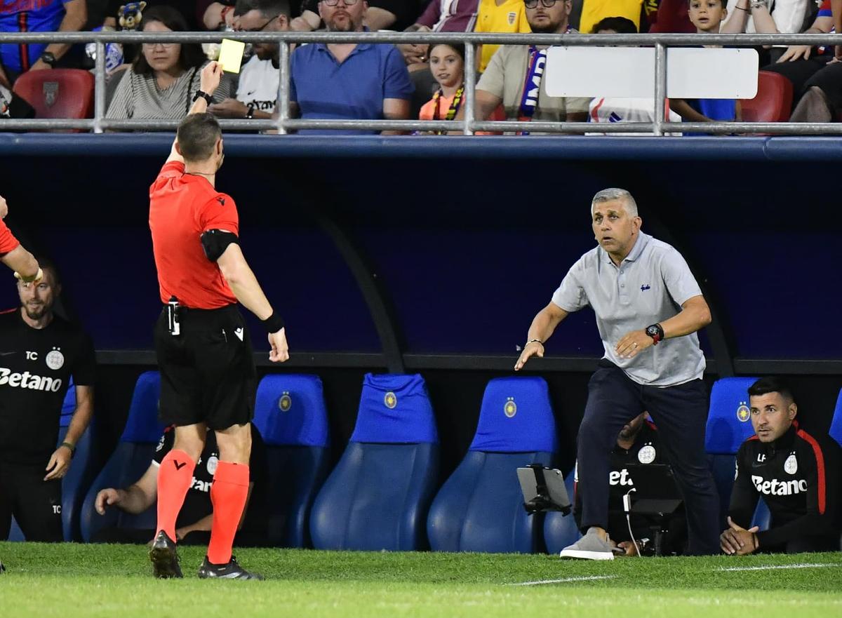 Imagini de la finalul meciului FCSB - Auda
