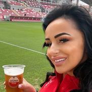 Ramona Elena, celebra suporteriță a UT-ei Arad // FOTO Instagram @ramo_elena_44