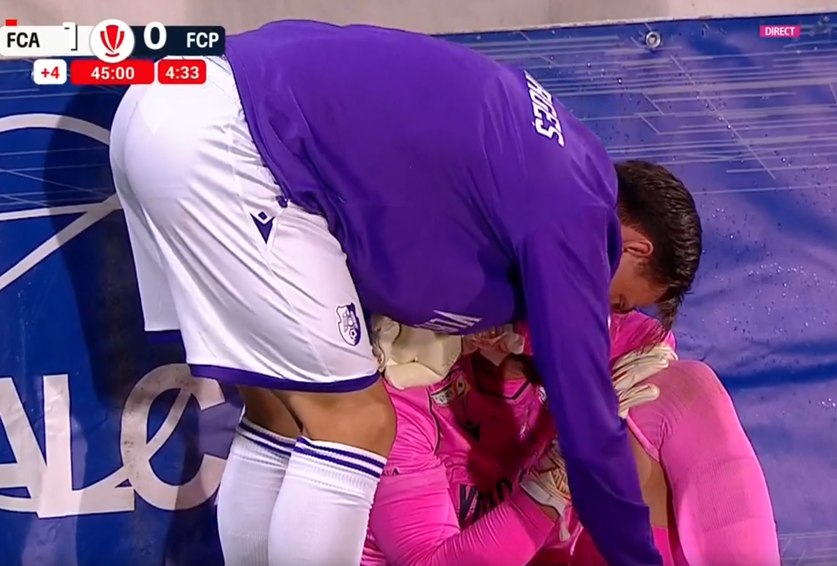 FC Argeș a rezistat o repriză în inferioritate numerică și a obținut prima victorie a sezonului