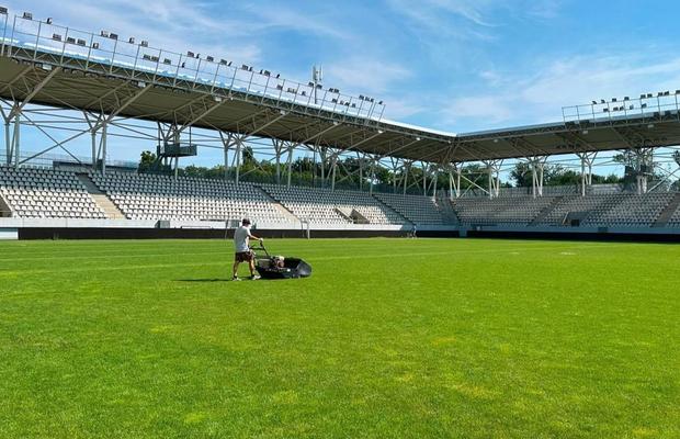 Cum se prezintă gazonul de pe „Arcul de Triumf” cu o zi înainte de Dinamo - Universitatea Craiova
