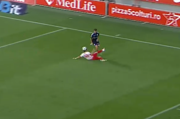 Joao Lameira a cerut fault înaintea golului de 1-2 din UTA - Oțelul / FOTO: Prima Sport 1