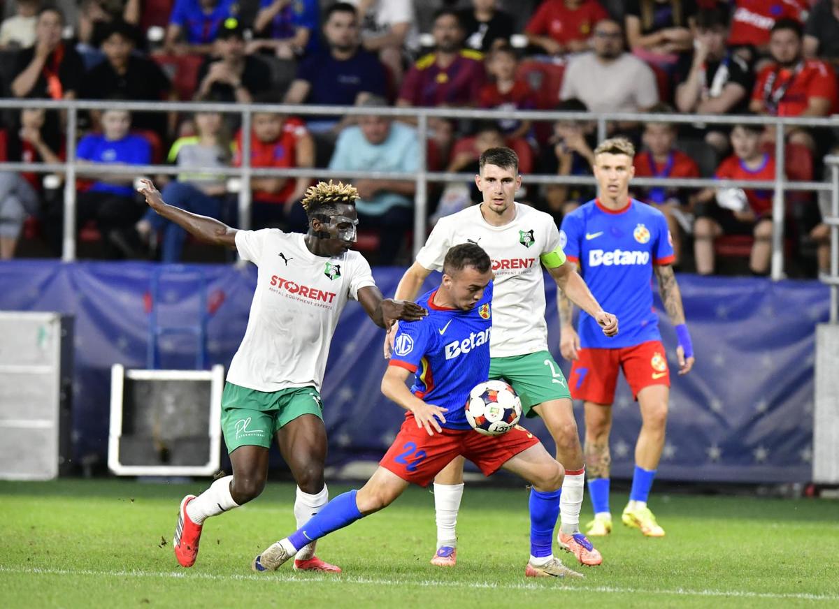 Imagini de la finalul meciului FCSB - Auda