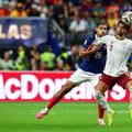 Maxence Lacroix și Ferran Torres, în Franța - Spania 0-2 semifinala CM 2026 / Foto: Imago Images