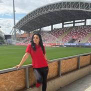 Ramona Elena, celebra suporteriță a UT-ei Arad // FOTO Instagram @ramo_elena_44