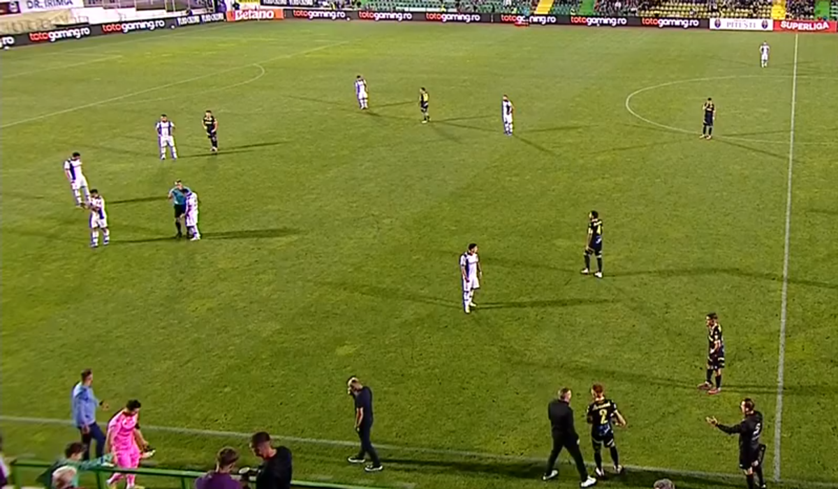 FC Argeș a rezistat o repriză în inferioritate numerică și a obținut prima victorie a sezonului