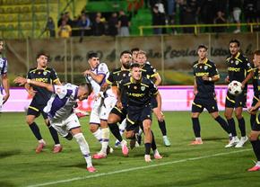 FC Argeș a rezistat o repriză în inferioritate numerică și a obținut prima victorie a sezonului