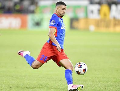Luat la ochi de Gigi Becali chiar la debutul pentru FCSB, Boutoutaou a ...