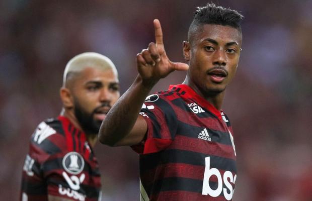 VIDEO El este cel mai rapid fotbalist din lume » A alergat cu o viteză de 38 km/h