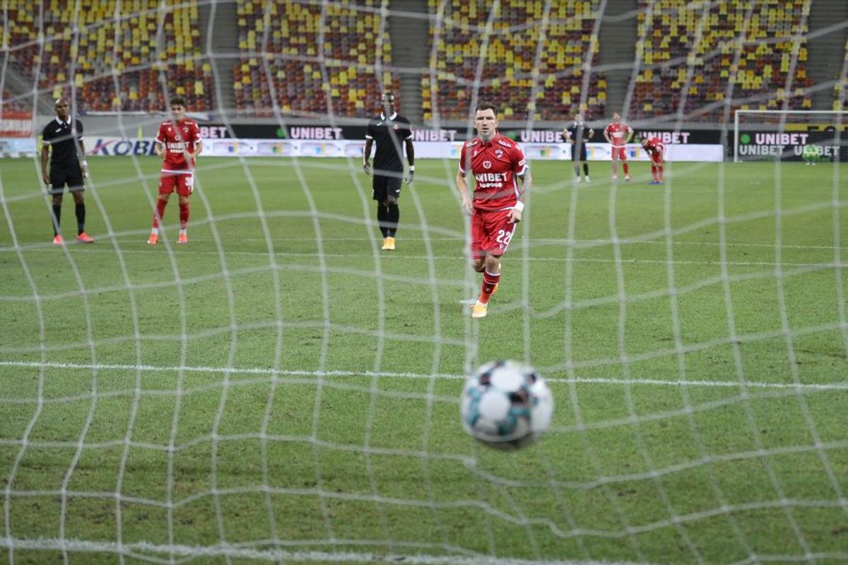 Dinamo - Hermannstadt // 2020/2021