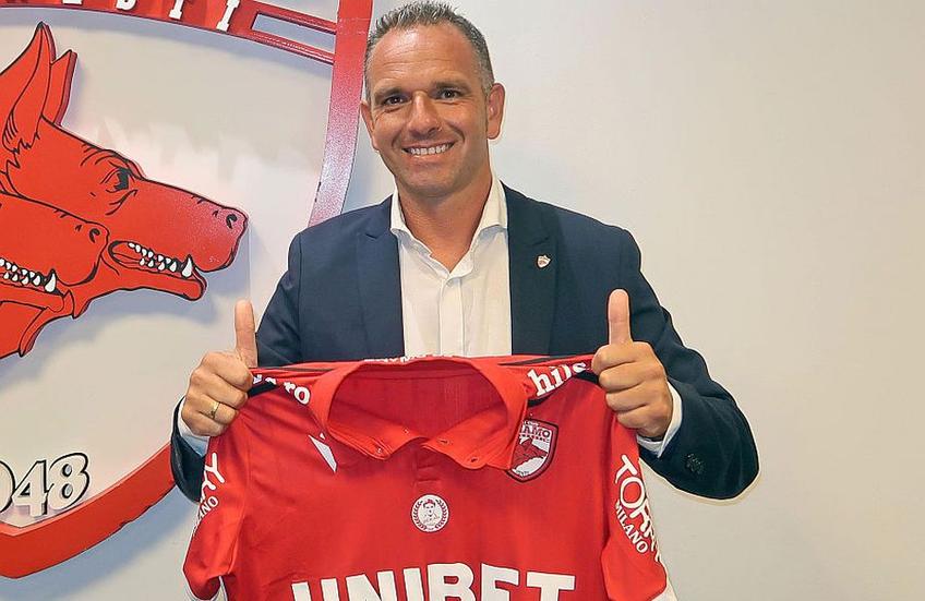 Pablo Cortacero et Co urmează să revină astăzi sau cel târziu miercuri în România, alături de Cosmin Contra, de noi oficiali ai clubului și de câțiva jucători iberici. Dinamoviștii îi așteaptă cu banii
