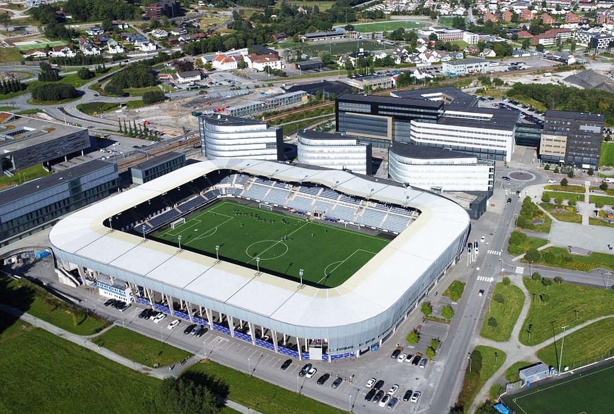 Cum să construim un stadion fără să risipim banii? Ne învață Norvegia! Arena lui Viking, incomparabil mai ieftină decât cele din București