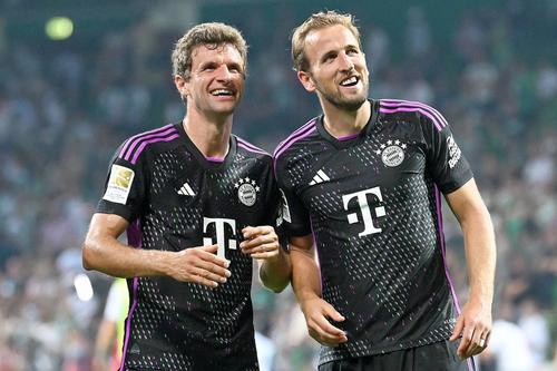Harry Kane, alături de Thomas Muller // Foto: Imago