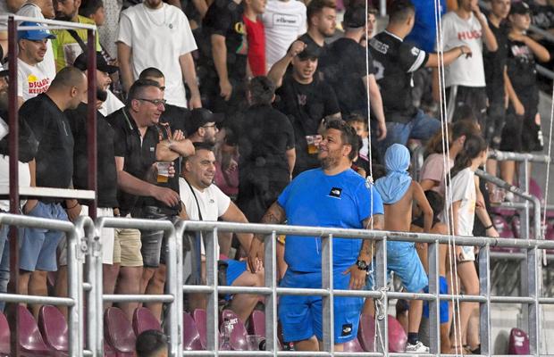 Galeria Rapidului, în silenzio stampa » Fanii giuleșteni nu au încurajat-o pe Dinamo Kiev, așa cum se aștepta Lucescu