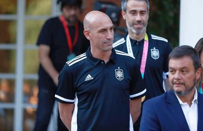 FIFA l-a suspendat pe Rubiales! Le-a interzis președintelui și întregii Federații Spaniole s-o contacteze pe Jenni Hermoso