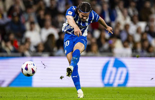 Veste ȘOC în Superliga! Rapid și Rangers s-au înțeles pentru transferul lui Ianis Hagi » Compromisul pe care îl fac scoțienii și singurul impediment în calea mutării