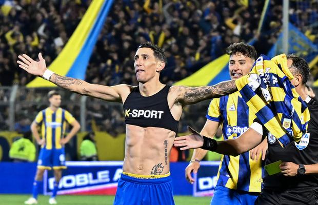 Cristian Fabbiani, fostul atacant de la CFR Cluj, învins de un gol genial al lui Angel Di Maria » Atmosferă de vis în Rosario -  Newells Old Boys
