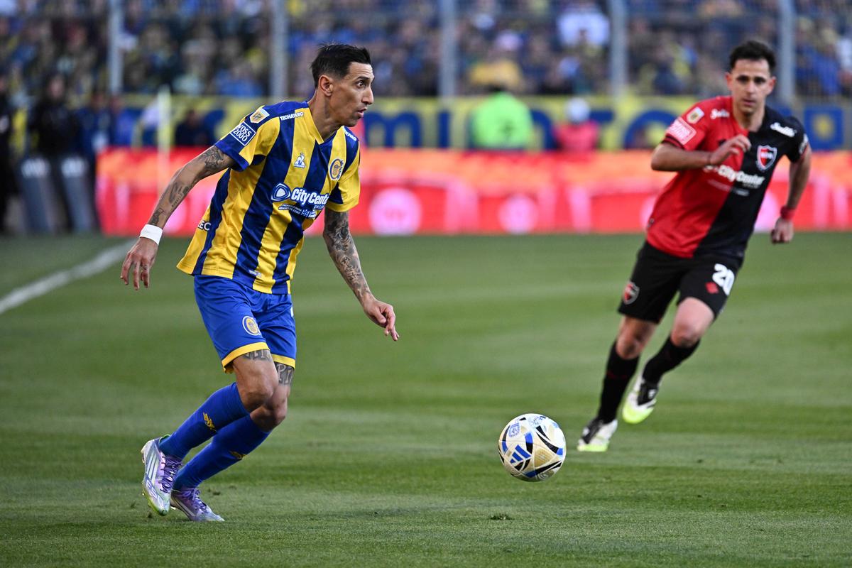 Cristian Fabbiani, fostul atacant de la CFR Cluj, învins de un gol genial al lui Angel Di Maria » Atmosferă de vis în Rosario -  Newells Old Boys