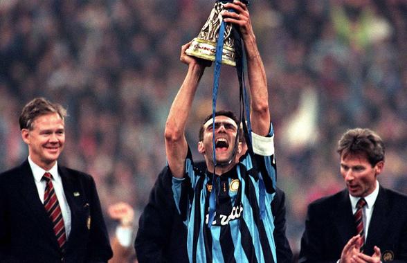 Legenda lui Inter, plecăciune în fața lui Chivu: „A intrat în mintea jucătorilor”