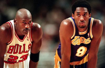 „Sfântul Graal” » Un cartonaș de colecție cu Michael Jordan și Kobe Bryant a fost vândut pe o sumă colosală!