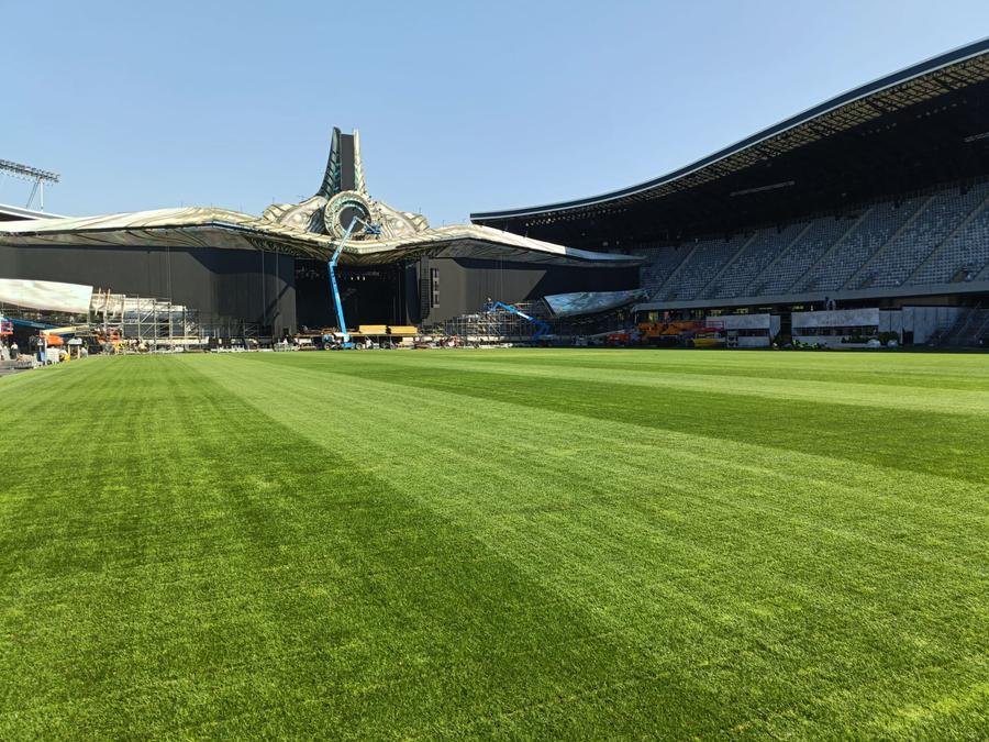 Tehnologia care schimbă gazonul stadioanelor din România » Cum a trecut gazonul hibrid de pe Cluj Arena testul celor 4 zile de UNTOLD