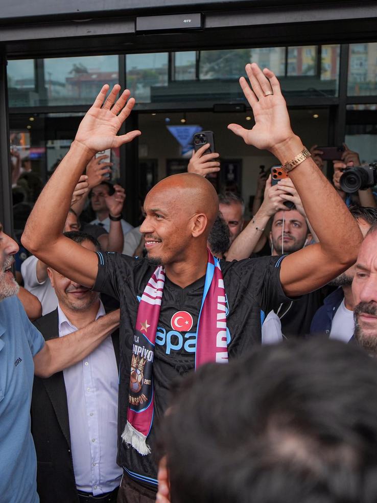 Fabinho, prezentat oficial la Trabzonspor // foto: facebook @Trabzonspor