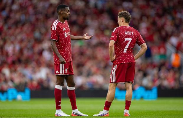 Gary Neville, dezamăgit de vedetele lui Liverpool: „Vreau să pun tunurile pe ei!”