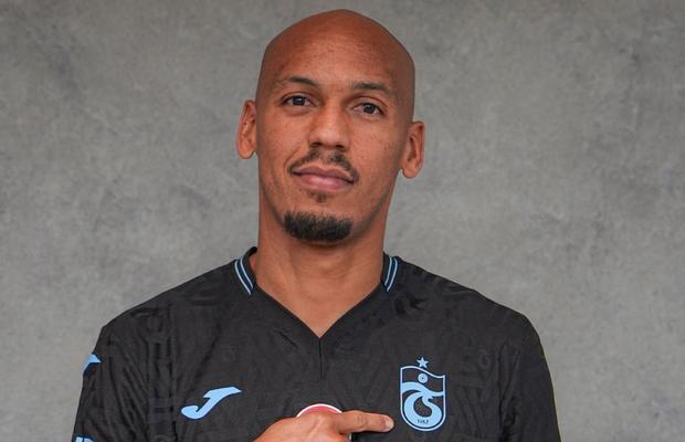 Fabinho, fostul mijlocaș al lui Liverpool, s-a întors în Europa