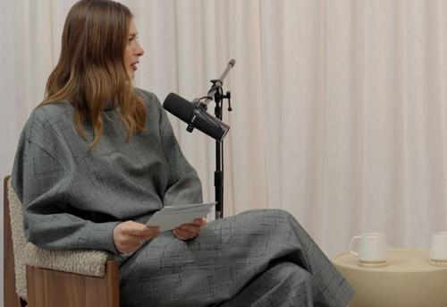 Maria Sharapova și-a invitat fanii să aleagă cea mai reușită ținută / FOTO: Instagram