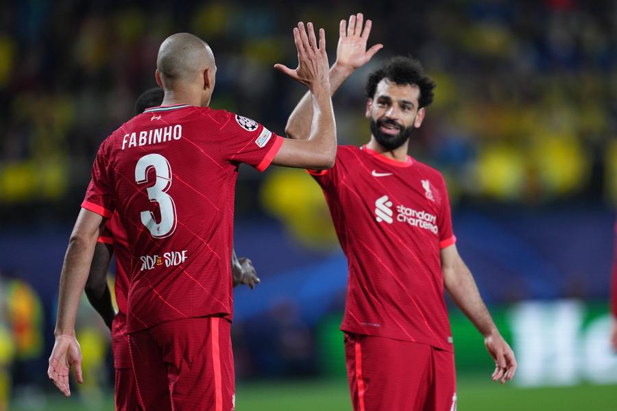 Fabinho și Salah // foto: imago images Fabinho, fostul mijlocaș al lui Liverpool, s-a întors în Europa