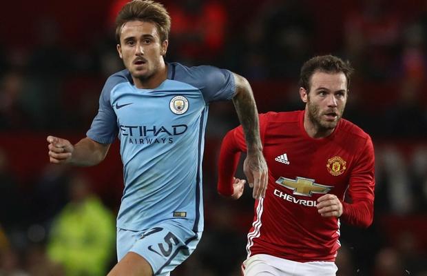 Dinamo nu renunță la transferuri: insistă pentru fostul jucător de la Manchester City! Ce salariu cere + ce alte echipe îl vor