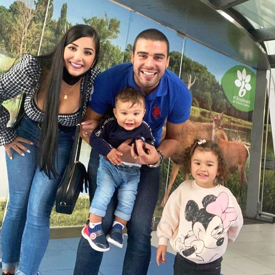 Dinamovistul este căsătorit cu Maria și are doi copii, Angelina Alessandra și Luciano Alessandro DINAMO. Povestea lui Alexander Gonzalez, fundașul cu lipici la gol » Totul a pornit de la o minge în față: „Nu voi uita niciodată”