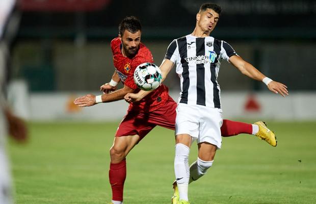 EXCLUSIV Am aflat motivul pentru care cei 4 jucători de la Astra n-au mai ajuns la FCSB! Detalii din culisele negocierilor Becali - Niculae
