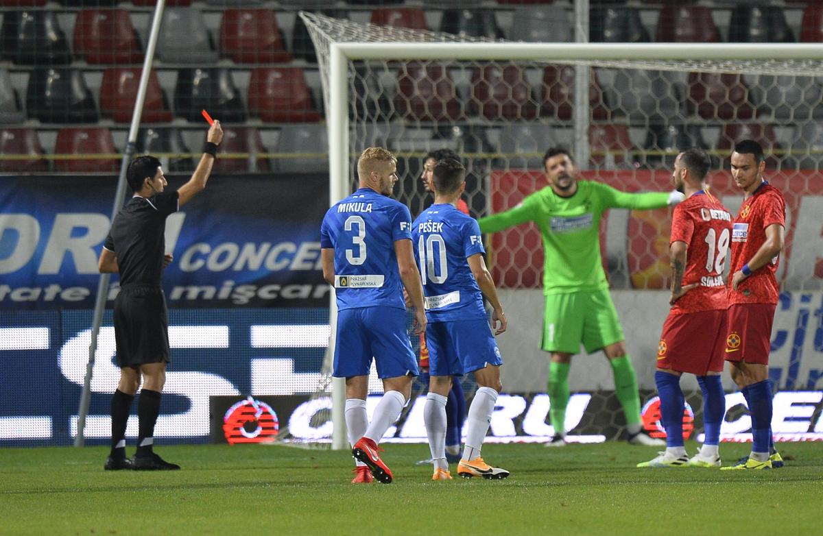 Împins de Gigi Becali pe ușa din dos, un fotbalist de la FCSB e ademenit în străinătate cu un salariu consistent