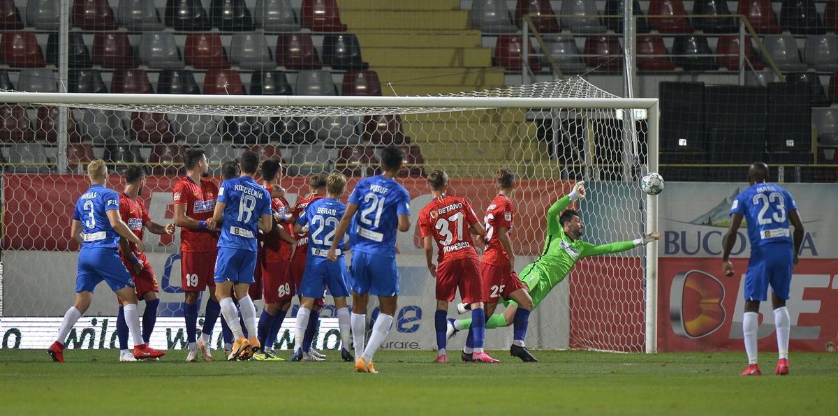 Împins de Gigi Becali pe ușa din dos, un fotbalist de la FCSB e ademenit în străinătate cu un salariu consistent
