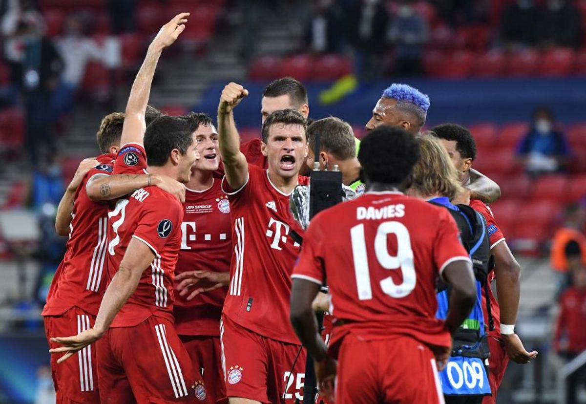 BAYERN - SEVILLA 2-1. Domnul Supercupă: „A luat trofeul și pleacă!” » De cine se desparte Bayern Munchen după victoria cu Sevilla