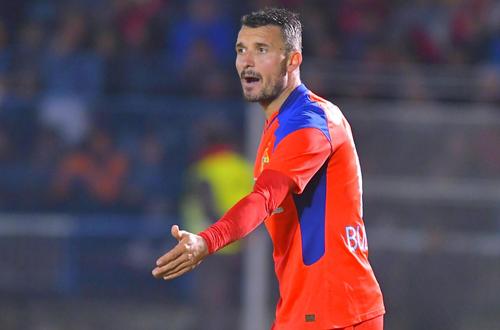 La primul joc ca titular de la revenire, Constantin Budescu a dezamăgit, fiind al doilea cel mai slab jucător ofensiv de la FCSB și depășit inclusiv de doi fotbaliști de Liga 3: Hergheligiu și Laurențiu Buș