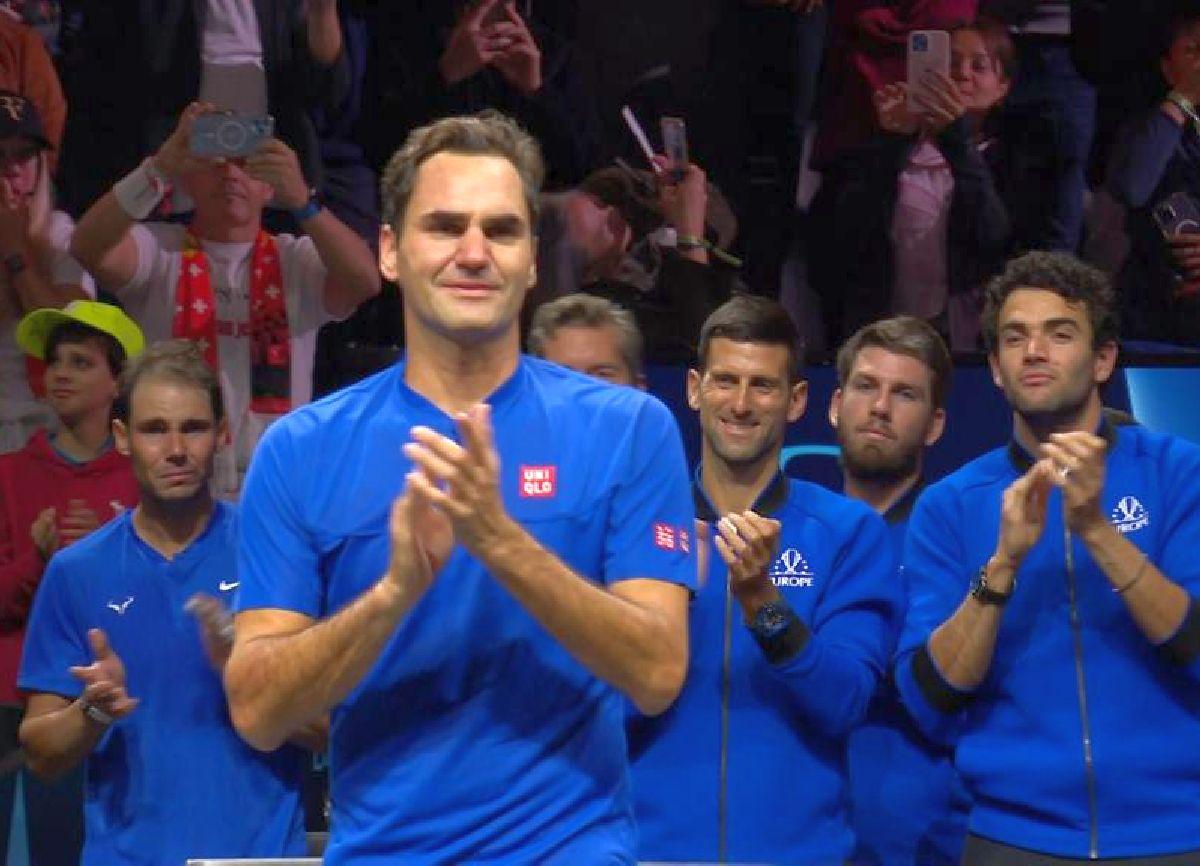 Roger Federer și Rafael Nadal au plâns cot la cot după ultimul meci din cariera elvețianului