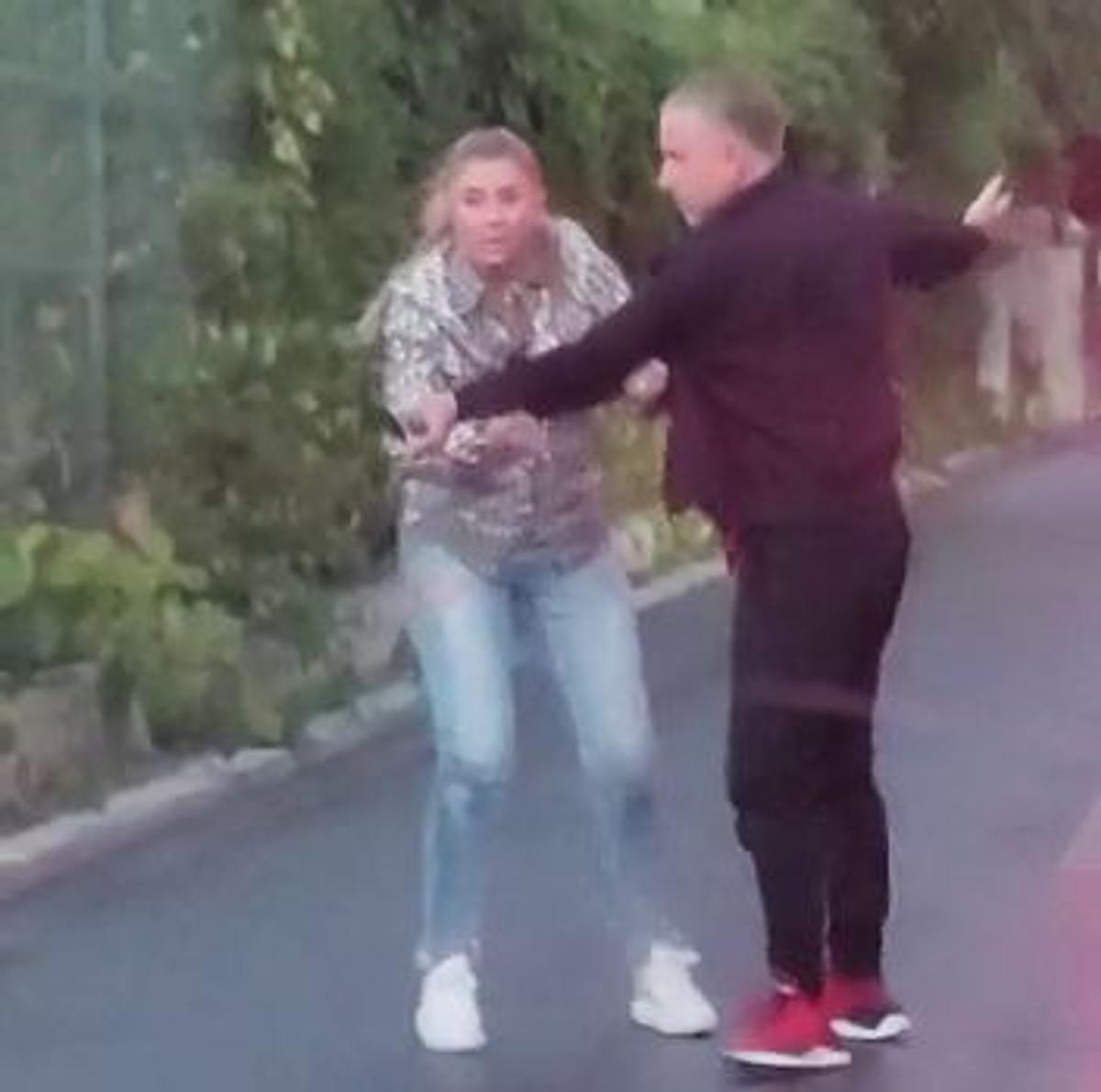 Noi imagini cu bătaia dintre Anamaria Prodan și Reghecampf