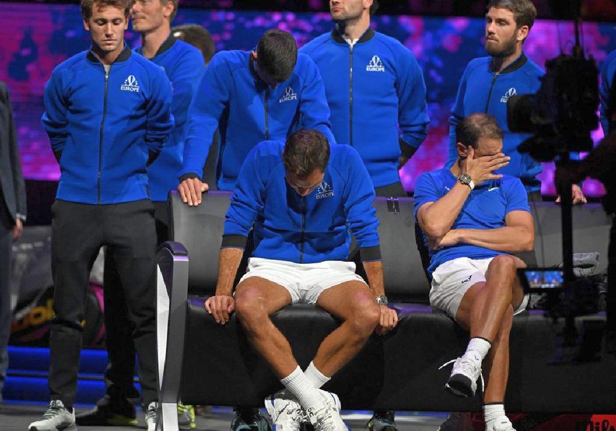 Roger Federer și Rafael Nadal au plâns cot la cot după ultimul meci din cariera elvețianului